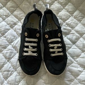 Vionic Beach slip ons women’s size 8.5